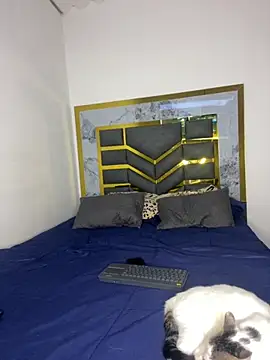 MattDevon online show from September 2025 11:30:01 PM