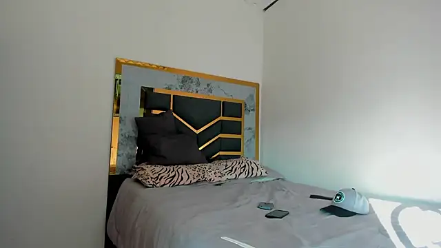 MattDevon online show from October 2025 09:23:01 PM