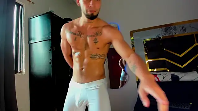 MattDevon online show from November 2025 06:52:02 PM