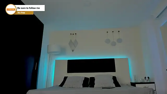 MattDevon online show from December 2025 04:40:01 AM