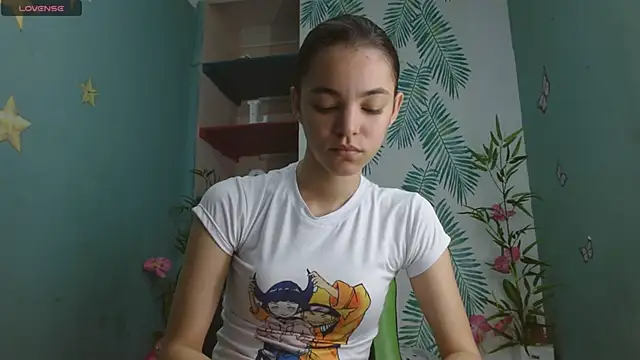 Mia-kalinfa online show from January 2025 01:41:02 PM