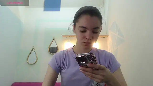 Mia-kalinfa online show from February 2025 03:26:01 PM