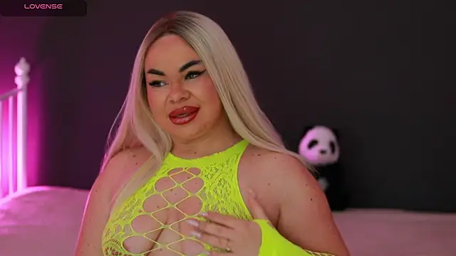 MissLilaa online show from December 2024 06:42:02 PM