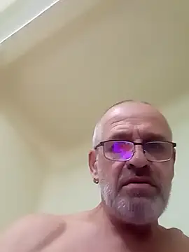 geilerschwanz64 online show from December 2024 03:00:02 PM