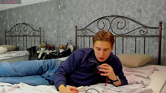 Marcus Swampov online show from December 2024 03:26:01 AM