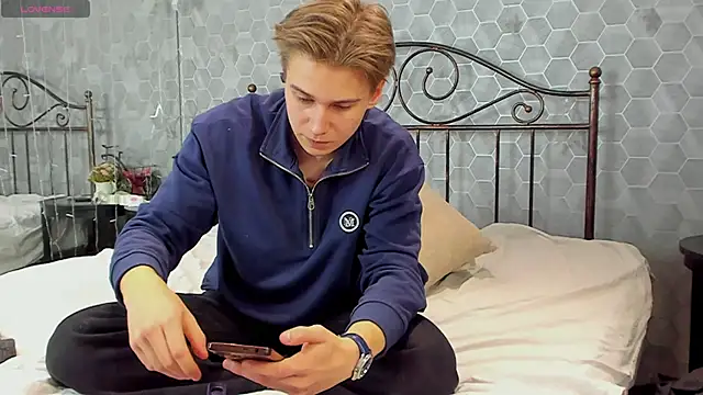 Marcus Swampov online show from December 2024 02:20:02 AM