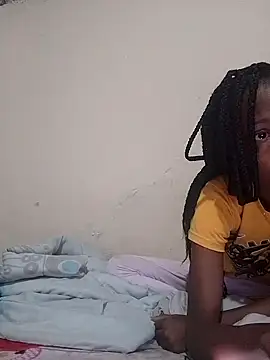 Snapshot of Cesar2501_ chatting on January 2025 08:32:01 PM Cesar2501 online show from January 2025 08:32:01 PM
