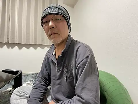 Snapshot of Grandpa29hijii chatting on February 2025 03:52:01 PM Grandpa29hijii online show from February 2025 03:52:01 PM