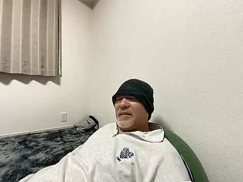 Snapshot of Grandpa29hijii chatting on March 2025 01:03:02 PM Grandpa29hijii online show from March 2025 01:03:02 PM