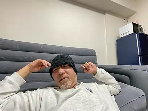 Snapshot of Grandpa29hijii chatting on March 2025 01:25:02 PM Grandpa29hijii online show from March 2025 01:25:02 PM