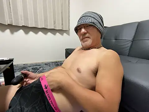 Snapshot of Grandpa29hijii chatting on September 2025 01:38:02 PM Grandpa29hijii online show from September 2025 01:38:02 PM