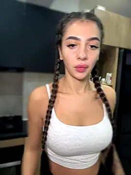 LaraVegas  online show from October 2025 04:21:01 AM