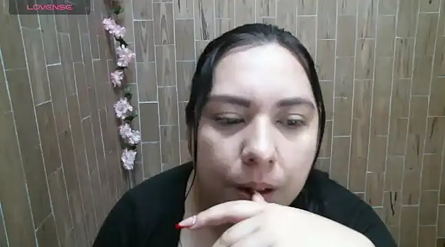 solyeria online show from December 2024 09:28:02 AM