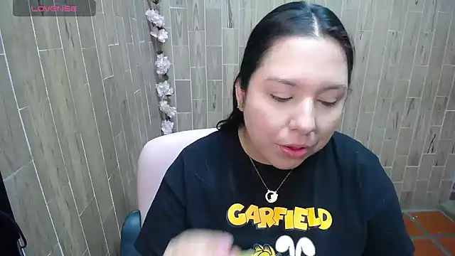 solyeria online show from September 2025 06:30:02 PM