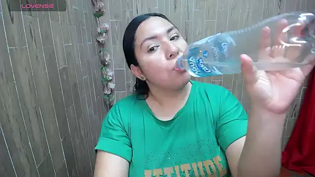 solyeria online show from September 2025 01:10:01 AM