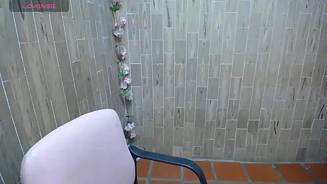 solyeria online show from October 2025 02:00:01 AM