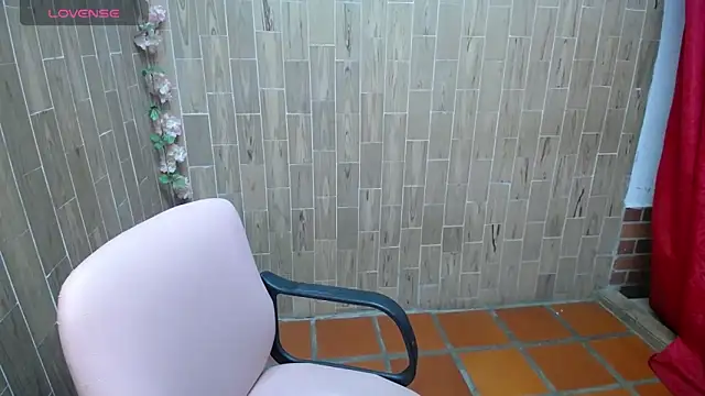 solyeria online show from December 2025 01:48:02 AM