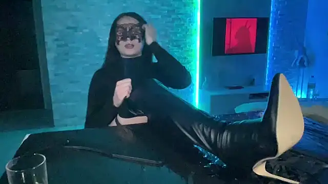 Snapshot of DominaCat75 chatting on December 2024 04:56:01 AM DominaCat75 online show from December 2024 04:56:01 AM