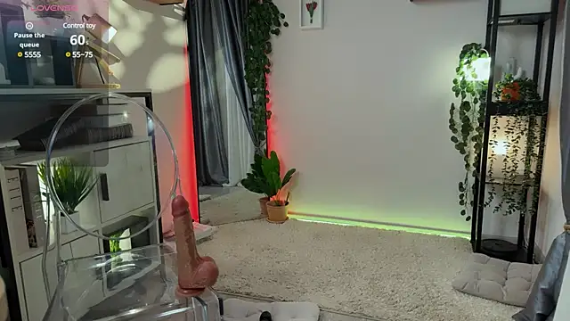 Lella Ryann  online show from March 2025 07:39:01 PM