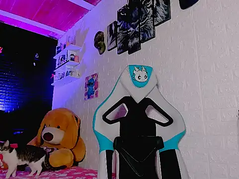 missycanoo online show from September 2025 02:59:02 AM