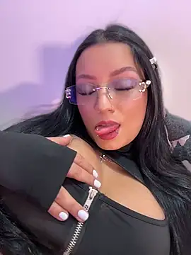 missycanoo online show from July 2026 01:12:01 AM