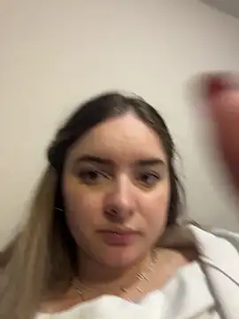 imlindapink online show from December 2025 06:58:01 PM