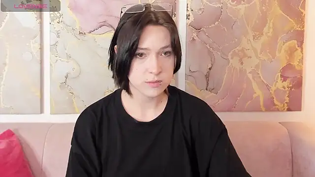 fiamoory online show from April 2026 07:53:02 AM