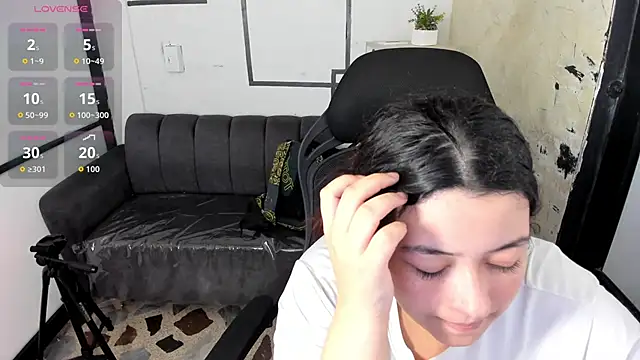 Snapshot of JulietaKane chatting on September 2025 03:50:02 AM JulietaKane online show from September 2025 03:50:02 AM