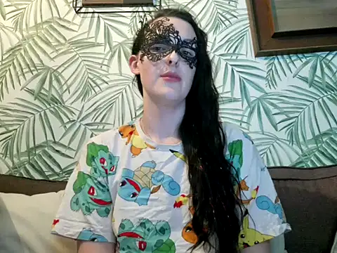 LexiSnowUK online show from March 2025 10:10:02 PM