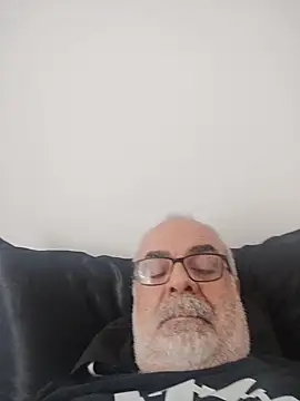 Satiro Sevilla online show from May 2026 11:18:02 AM