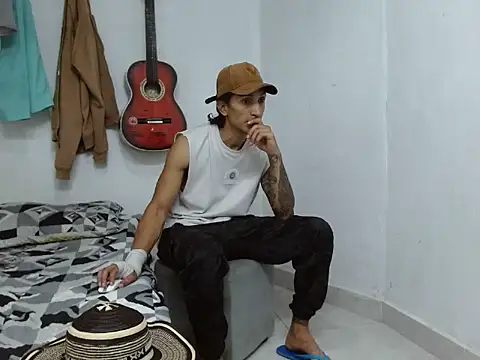 latino hotxxx online show from March 2025 02:21:01 AM