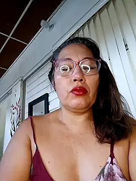 anniecoopeer online show from February 2025 03:52:02 PM