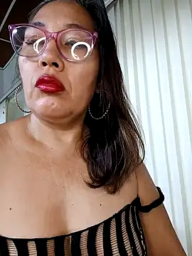 anniecoopeer online show from February 2025 03:53:02 PM