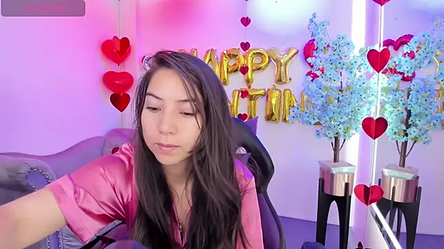 Snapshot of Ema_louis_ chatting on February 2025 12:14:02 PM Ema louis online show from February 2025 12:14:02 PM