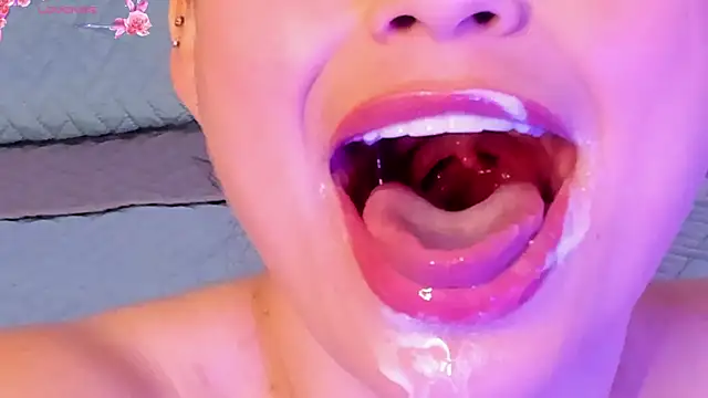 samanthasweeth online show from February 2025 04:31:02 PM