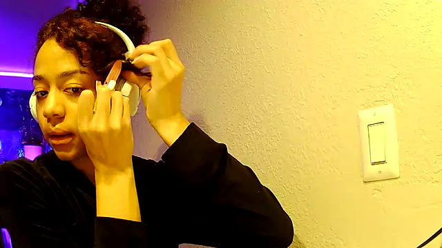 redbonejada online show from February 2026 04:43:01 PM