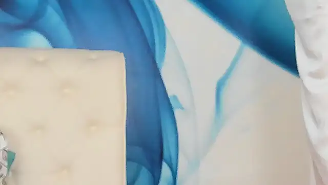 SkinnyDolly online show from April 2026 02:11:01 AM