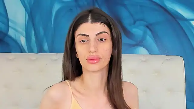 Snapshot of SkinnyDolly chatting on June 2026 03:33:02 AM SkinnyDolly online show from June 2026 03:33:02 AM