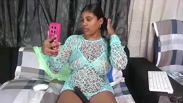Lilmisskay18 online show from June 2026 04:09:02 PM