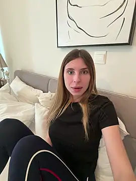 emma05 online show from March 2026 07:23:01 AM