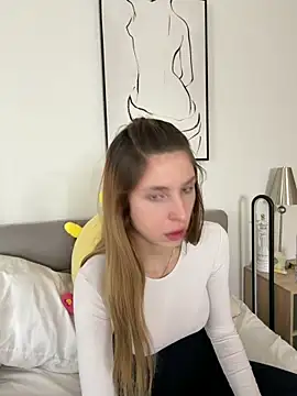 emma05 online show from March 2026 07:03:01 AM