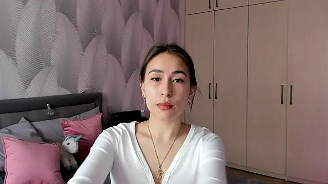 Bambiii bby online show from February 2025 07:15:01 AM