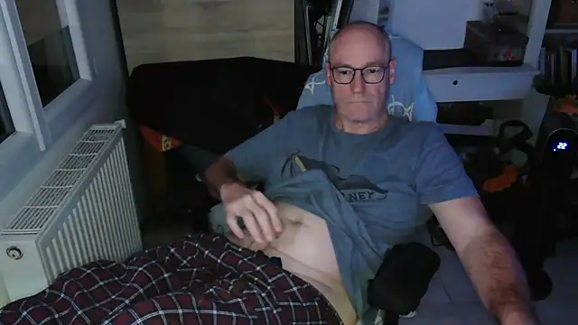 bogland33 online show from February 2025 11:04:02 PM