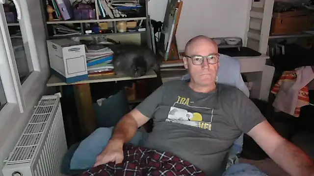 bogland33 online show from February 2025 08:41:01 PM