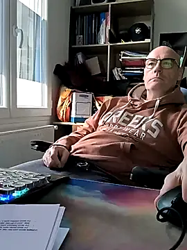 bogland33 online show from March 2025 03:48:02 PM