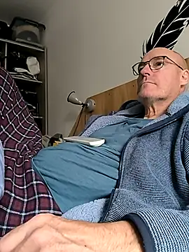 bogland33 online show from September 2025 11:36:02 AM