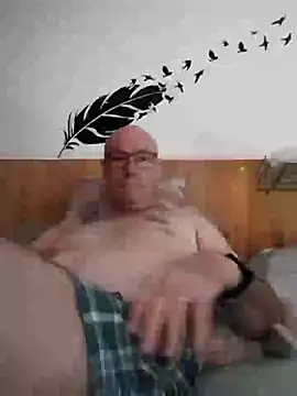 Snapshot of bogland33 chatting on July 2026 06:44:01 PM bogland33 online show from July 2026 06:44:01 PM