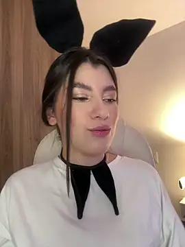 ARITOO  online show from May 2026 11:35:01 PM