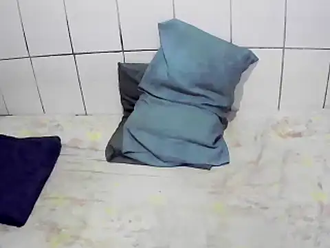 pierdona online show from December 2024 07:33:01 PM