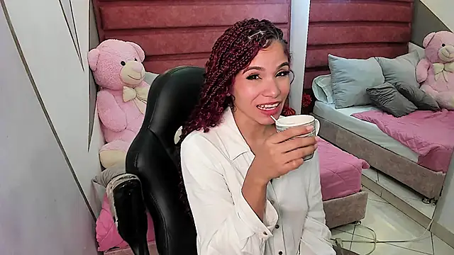 anna  duff online show from January 2025 10:53:02 AM